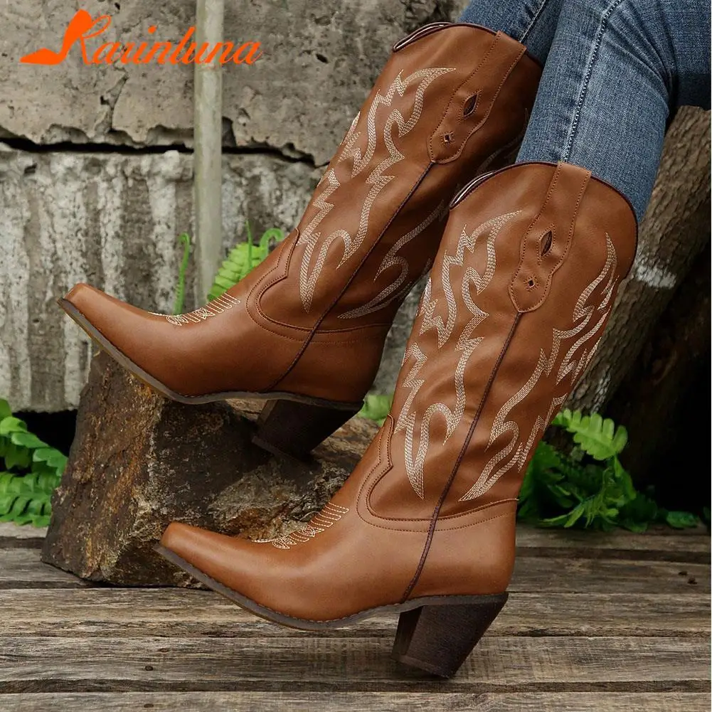 Western Boots Pointed Toe Mid Calf Boots Autumn Winter 2023 Vintage Style Embroidery Boots Thick Heels Comfy Walking Lady Boots