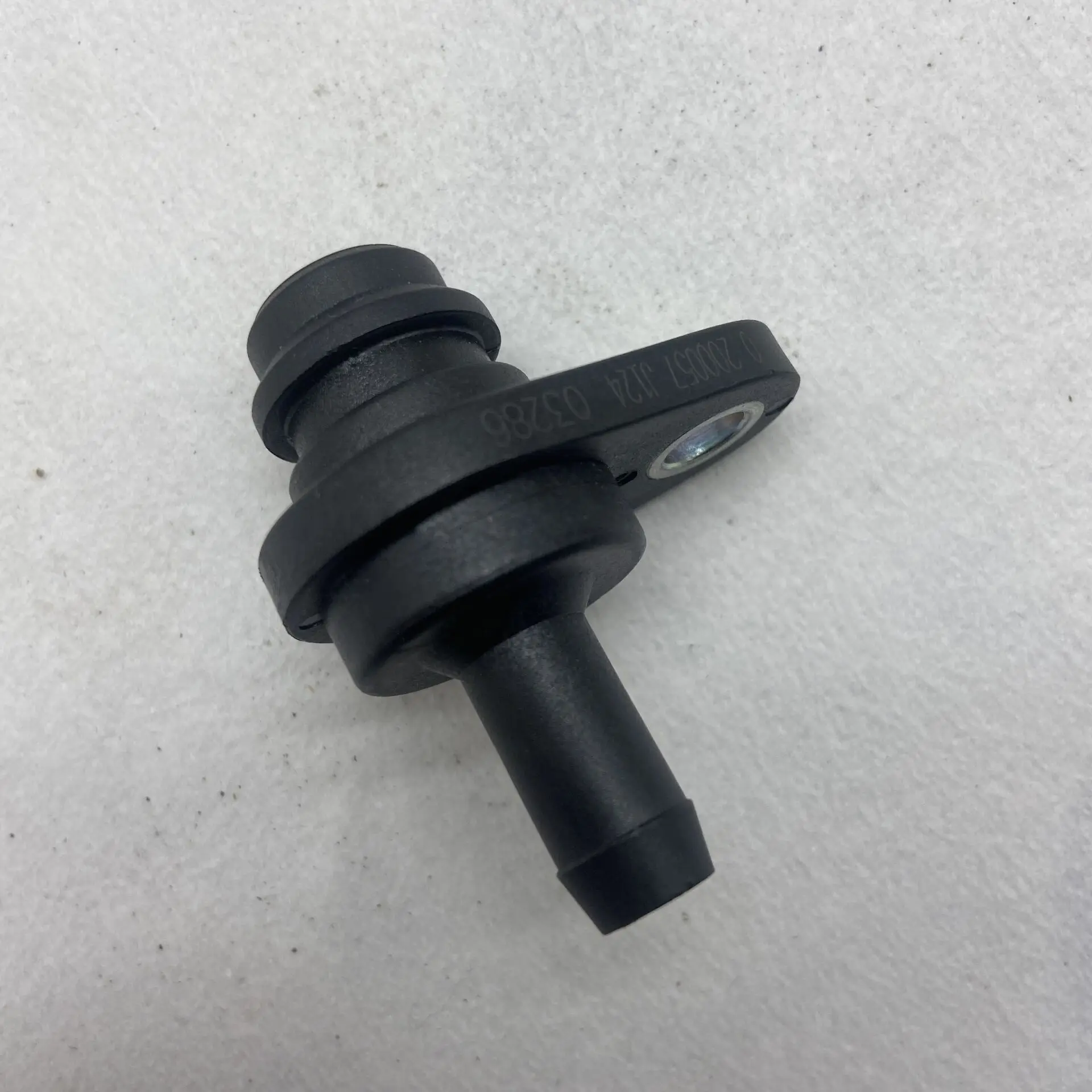 

Крышка клапана PCV для Dongfeng S30 H30 A30 AX3 A60 1,5 л