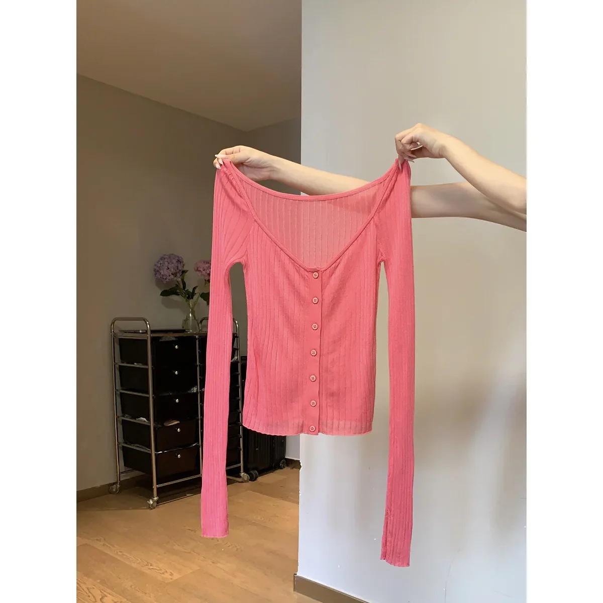 Осень 2024 однобортный кардиган в рубчик с квадратным воротником американском