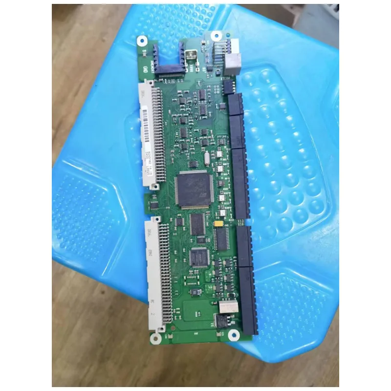 

В наличии SEW Board SN:08243182 б/у в хорошем состоянии