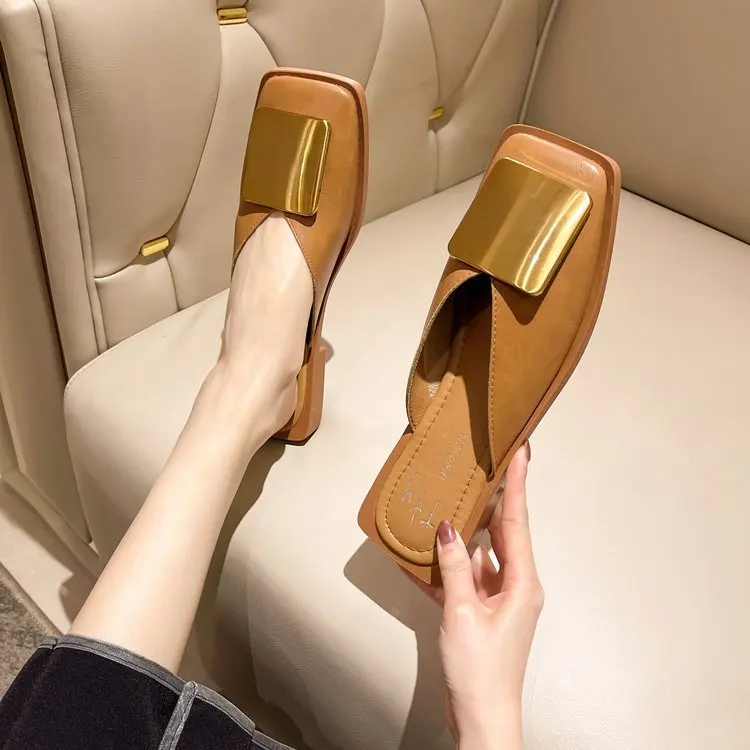 

Brand Designer Women Slippers Fashion Metal Buckle Mules Flat Heels Square Toe Shallow Shoes Outdoor Slide Female Casual Sandal