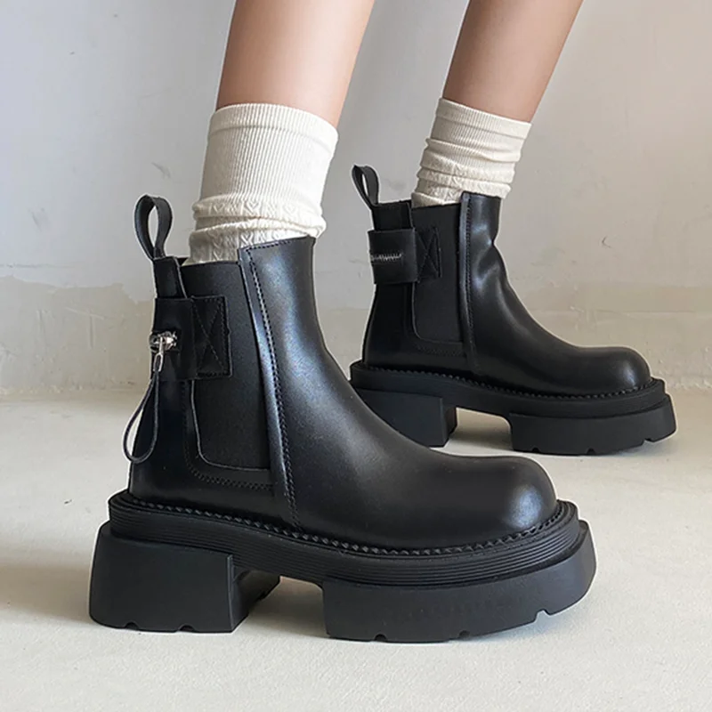 Зимние ботильоны на платформе женская кожаная обувь плоской подошве трендовые