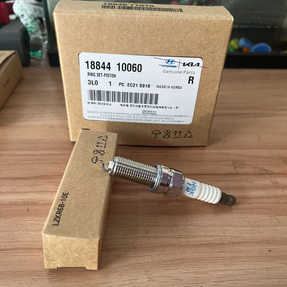 

4-6Pcs 18844-10060 SILKR6C10E Iridium Spark Plug For Hyundai Kia Morning Picanto Stonic 2017~2022 1884410060 Ignition Candles