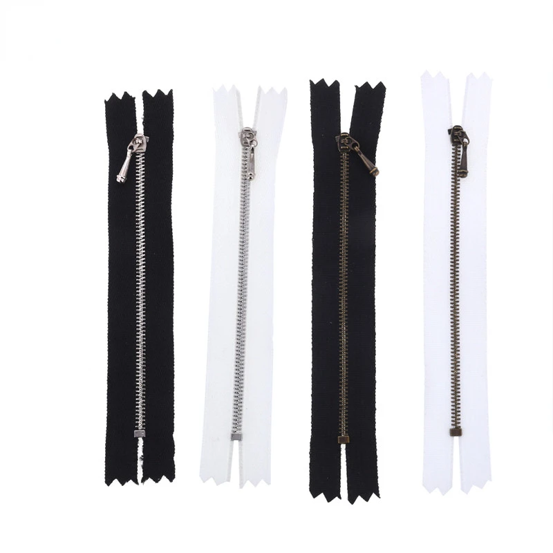 

3pcs Mini Zipper Doll Clothing Zipper DIY Handmade Sewing Zippers For Bags Scrapbooking Garment Applique Accessory