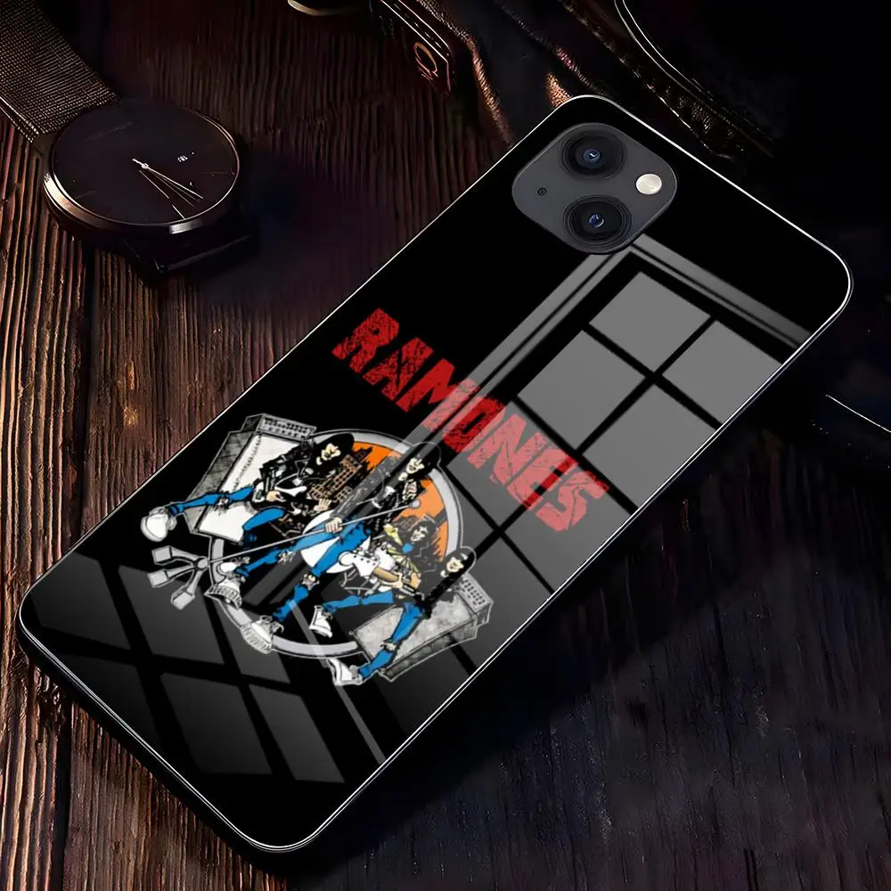Фото Чехол для телефона Band Punk R-Ramones для iPhone 17 Pro Max 16 15 14 Pro Max 13 11 X Xs Xr 8 7Plus, стеклянный чехол №3