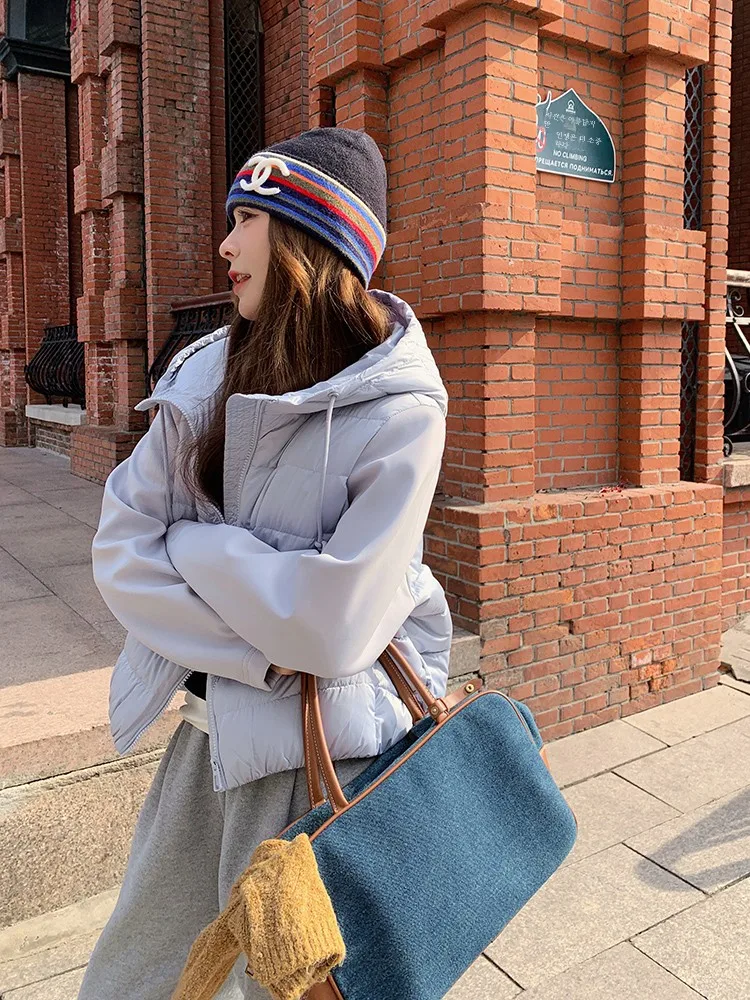 Синий короткий тонкий искусственный пуховик из двух предметов женская зима 2024