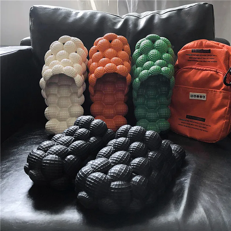 Slippers Female Personality Bubble Slides and Sandals Fashion Feeling Sandal Home Massage Flat Slippers for Women Litchi Sandals