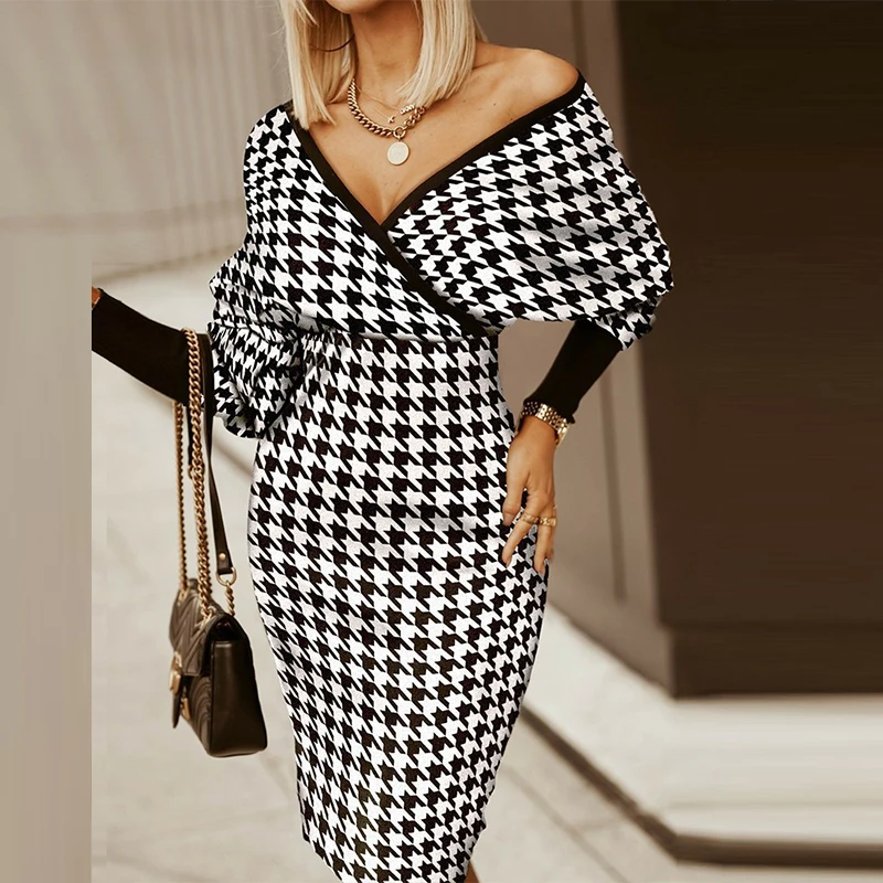 

Fashion Striped Printed Bodycon Dress Women Sexy Deep V Neck Party Dress Winter Office Lady Autumn Winter Long Sleeve Slim Dress