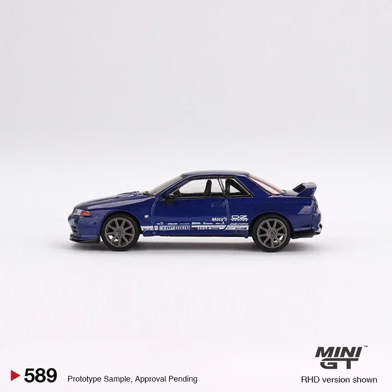 Модель автомобиля MINIGT 1:64 Skyline GT-R VR32 литая под давлением сплава # 589 RHD Синий