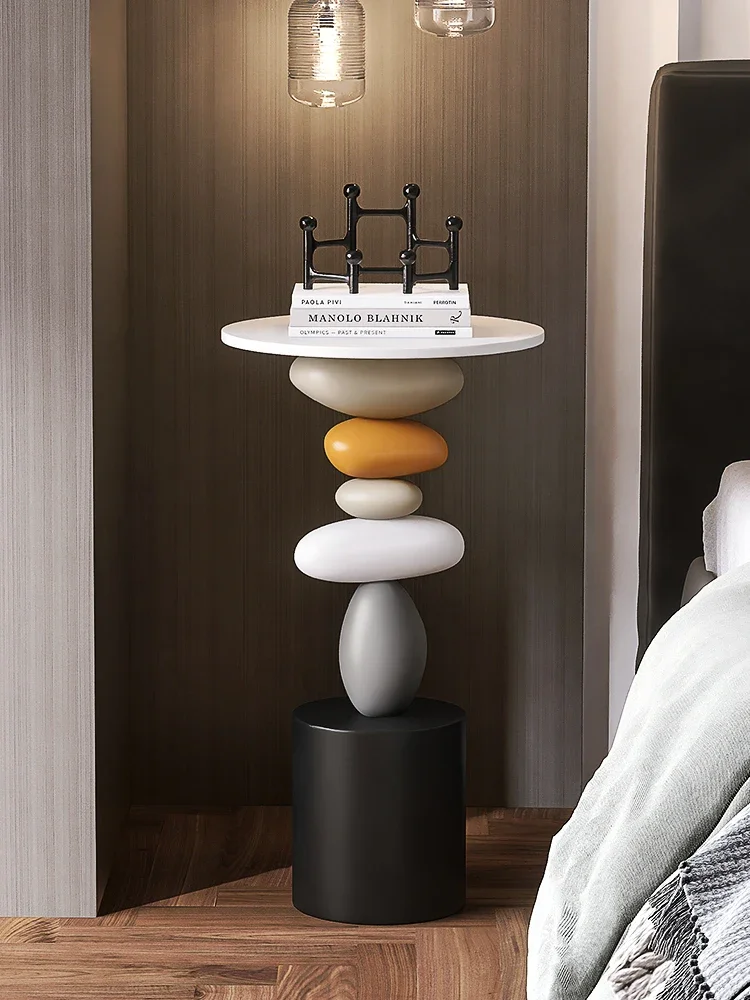 Круглый прикроватный столик дизайн в ассортименте