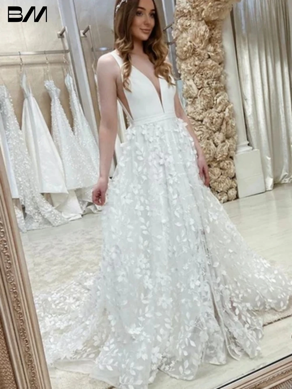 

White V-Neck Sleeveless 3D Flowers Backless Wedding Dress Vestidos De Novia Robe De Mariée Abito Da Sposa