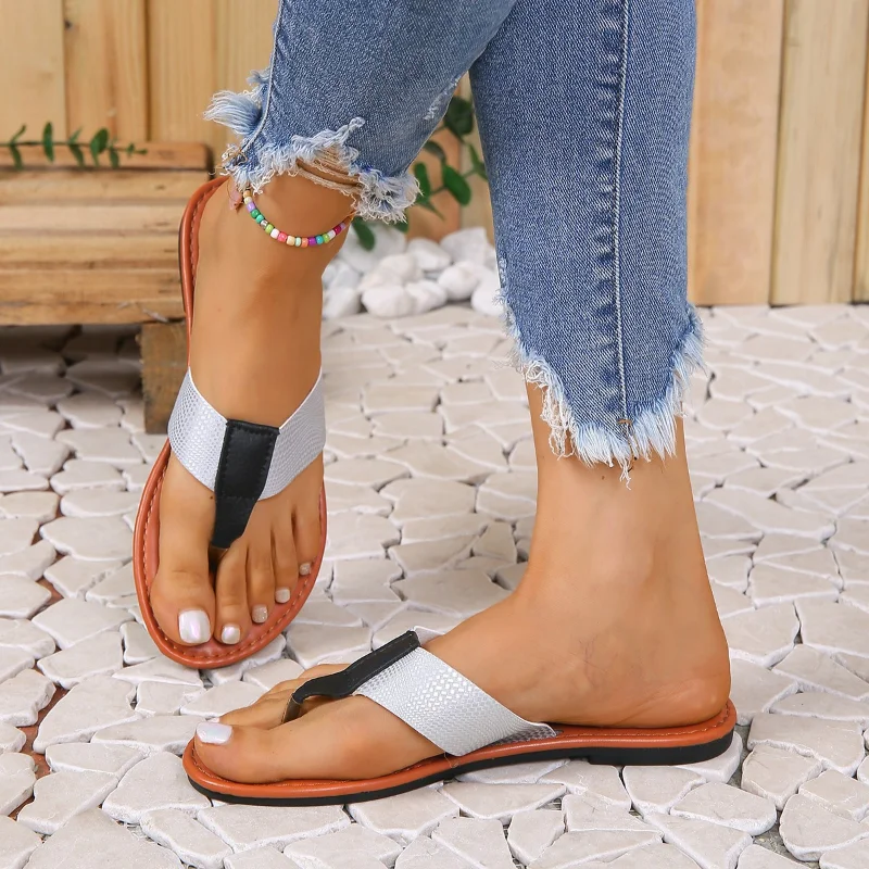 Ladies Shoes New Thong Sandals Round Head Women's Slippers Summer Female Low-heeled Flat Flip Flops Women Daily Light Sandalias
