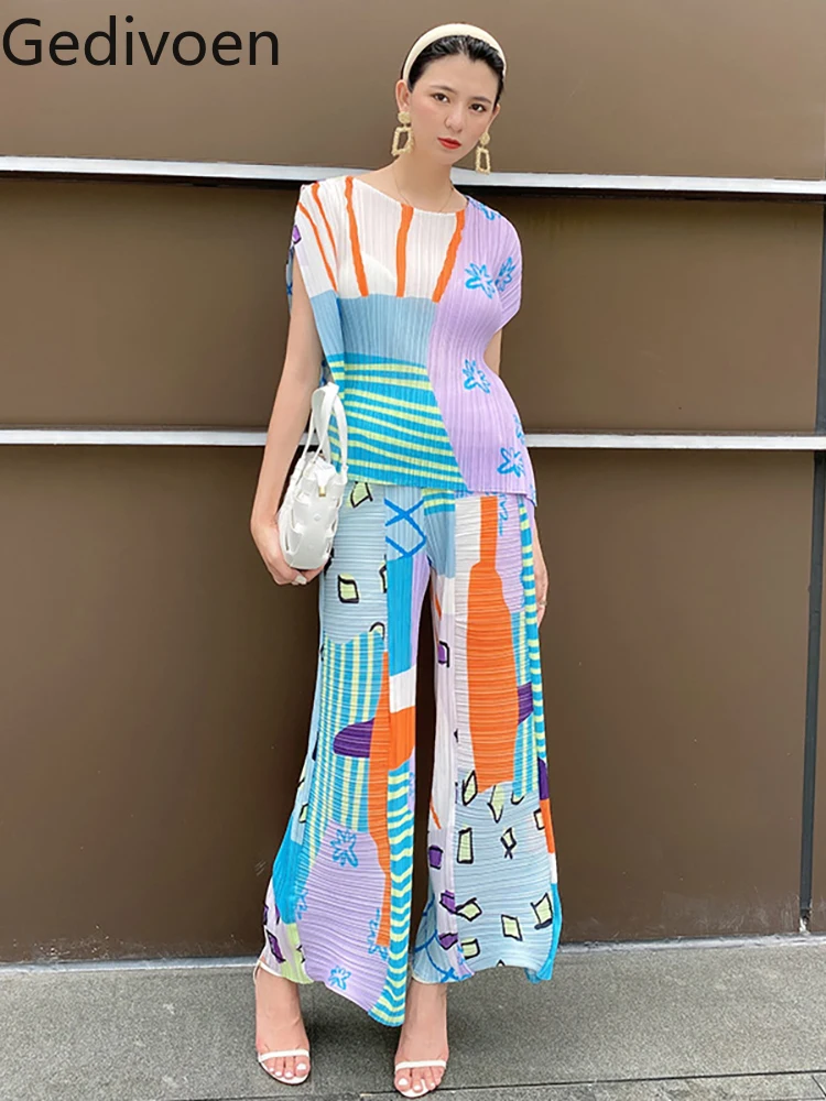 

Gedivoen High Quality Summer Women Fashion Designer 2 Pieces Sets Short Sleeve Draped Tops + Graffiti Print Flare Pants Suits
