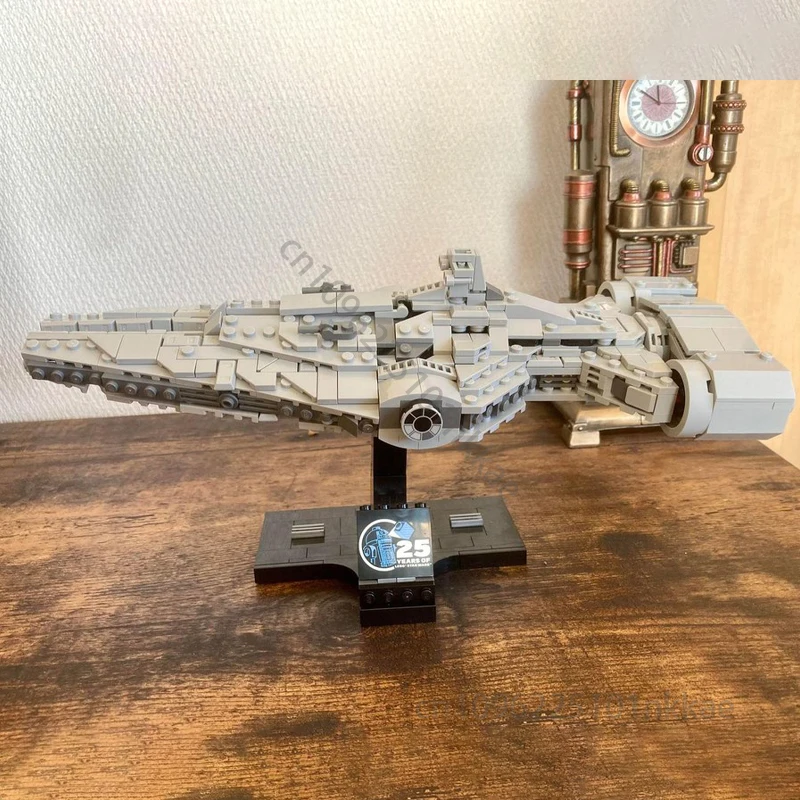Фото НОВЫЙ Imperial Light Cruiser Дисплей Строительные блоки Модель DIY Звездный корабль Серия Космический корабль Сборка кирпичей Детские игрушки Рождественские подарки №5