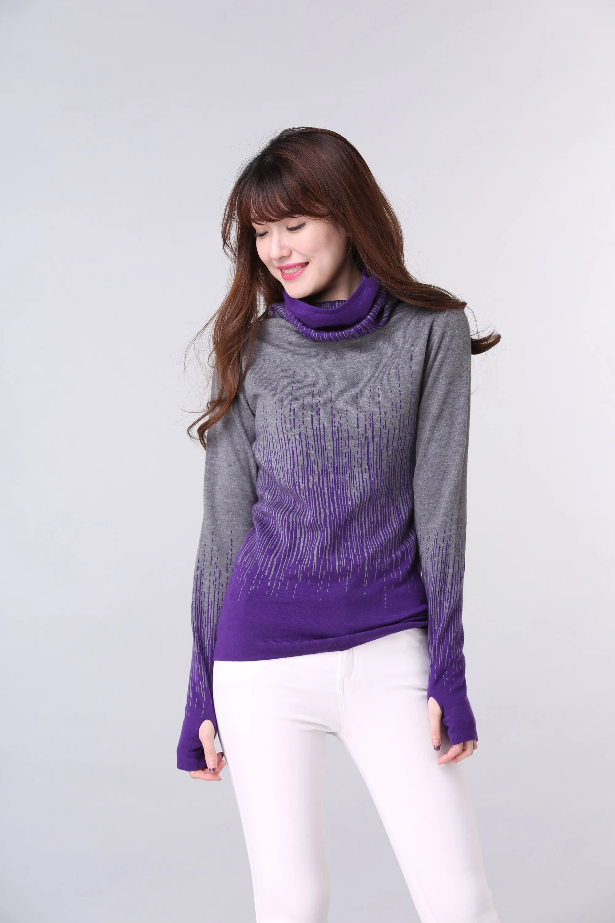 Женский винтажный кашемировый свитер с градиентом черно-синий толстый высоким