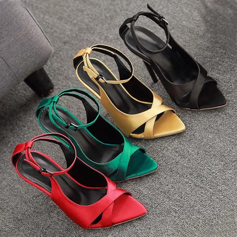 

Plus Size Women High Heels Fashion 2022 Buckle Strap Female Casual Slides Slippers Sexy Ladies Sandals Pumps Shoes For Women