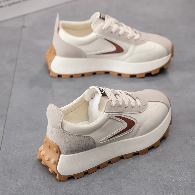 Women's Spring and Summer Golf Shoes Beige Classic Women's Outdoor Sports Shoes Golf Training Comfortable Grass Training Shoes