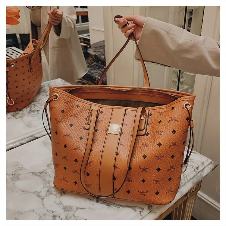 

Сумка на плечо женская из экокожи, с ремешком на руку