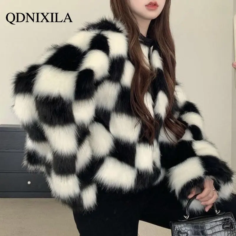 Winter Jacket Women 2022 Faux Fur Coat Women Black and White Chessboard Check Mink Thickened Fur Jacket New In Outdoor Clothes