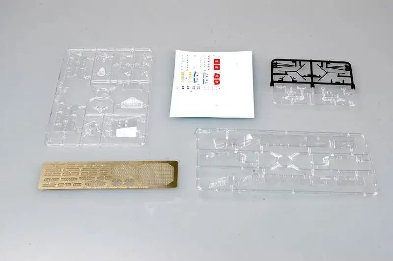 Trumpeter 04521 1/350 Русский крейсер Адмирал Лазарев в сборе комплект пластиковой модели