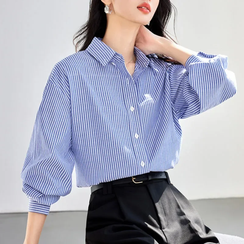 Осенняя полосатая женская рубашка с длинным рукавом и отложным воротником