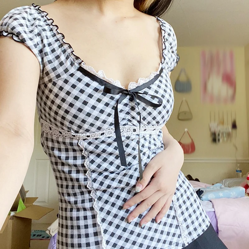 

Y2K Crop Top Women Vintage Plaid Lace Trim Square Collar Pullovers Tees Streetwear T-Shirts With Bow
