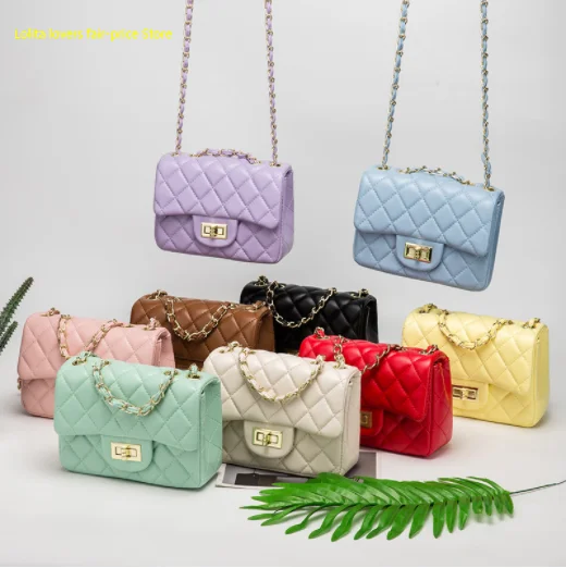 

2022 New female bag Mini rhombus grid chain bag Ladies one shoulder crossbody bag Small fragrant wind cross border female bag