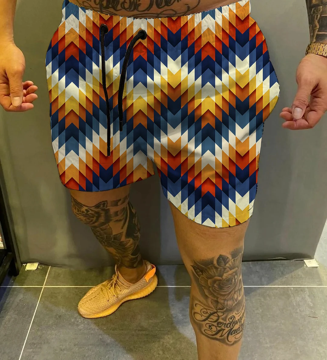 

New men's swimming trunks Flat corner printing multi-color optional hot spring beach pants fashionable men's swimming trunks