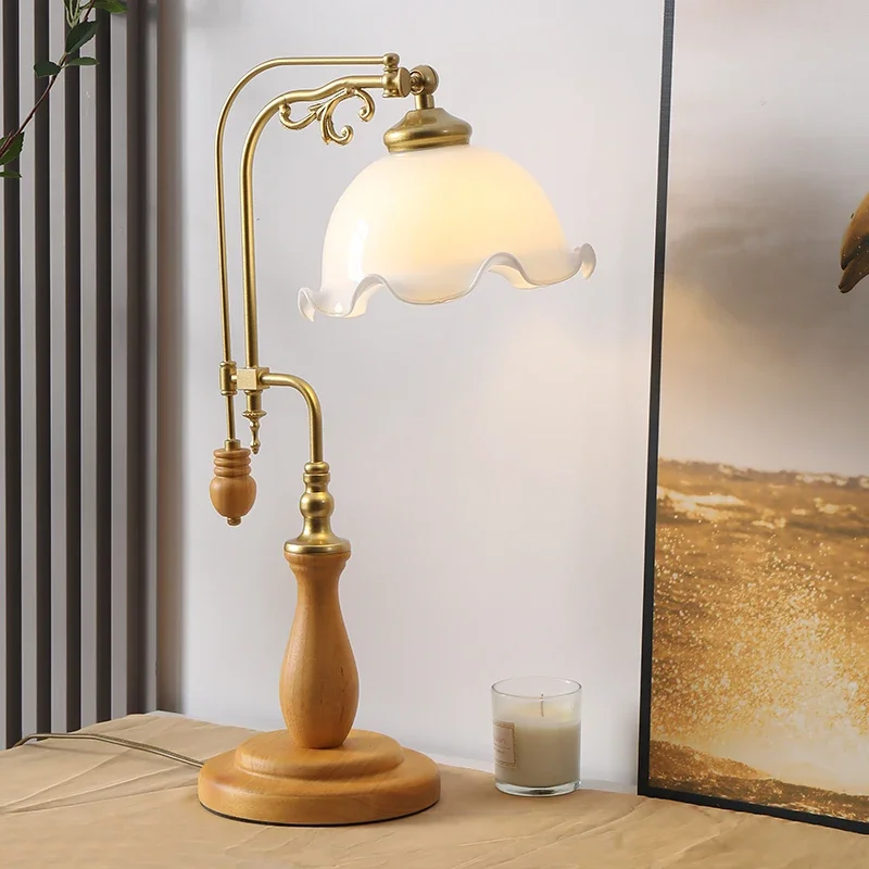 

American Style Vintage Desk Lamp French Bedroom Nostalgic Glass Art Study and Bedroom Bedside Lamp