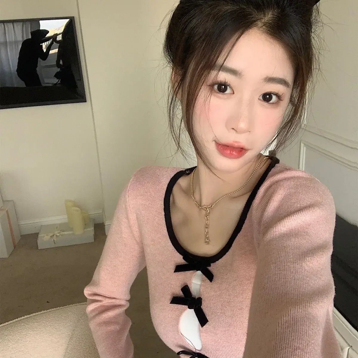 Pure Desire Эстетический вязаный топ с круглым вырезом и длинными рукавами женский