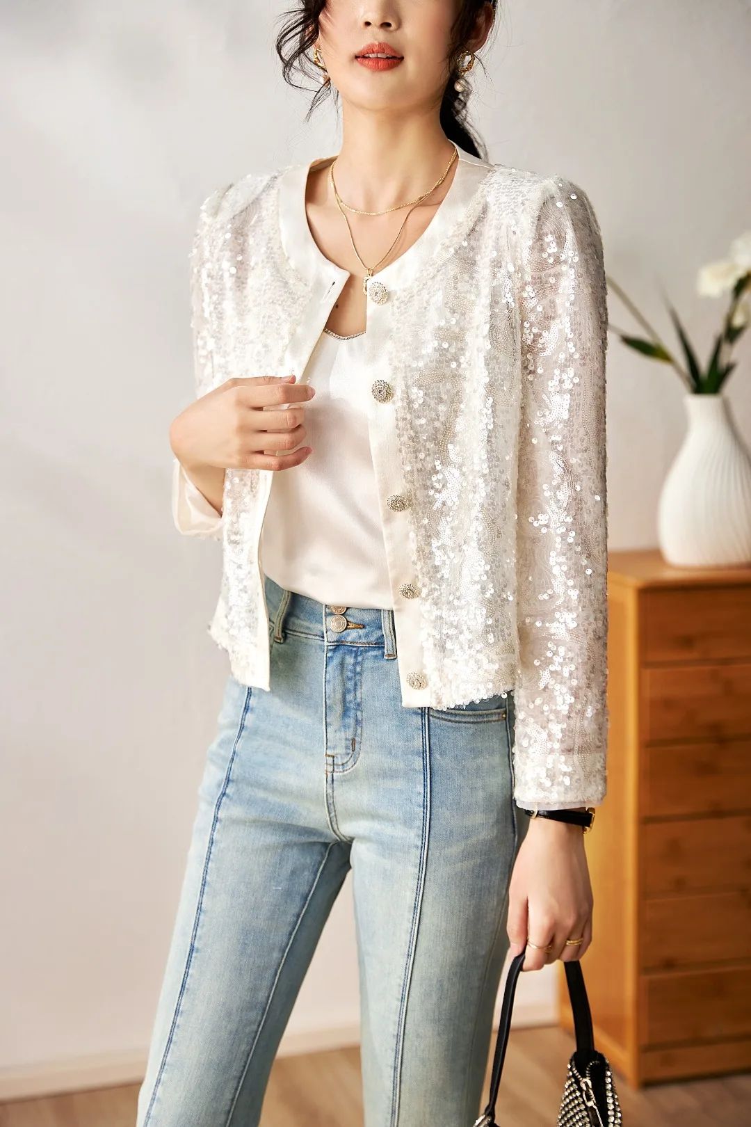 

2023 spring and summer women's clothing fashion new Sequined Short Coat