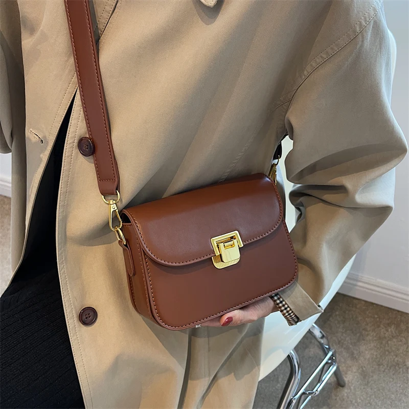 Mini PU Leather Solid Color Simple Flap Crossbody Bags for Women 2022 Winter Trends Brand Handbag Ladies Phone Purse