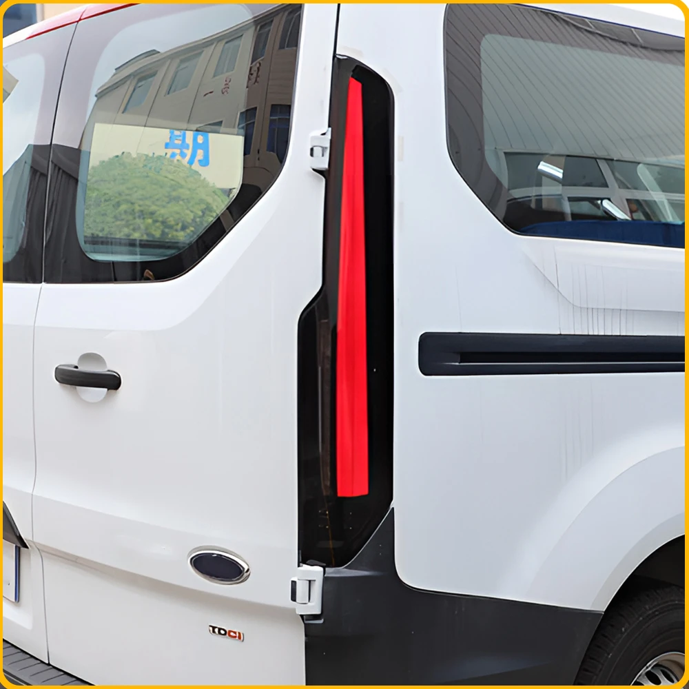 Фото Задний фонарь для Ford Tourneo Transit V362 2016-2022, светодиодный, с последовательным сигналом поворота, установка по принципу 