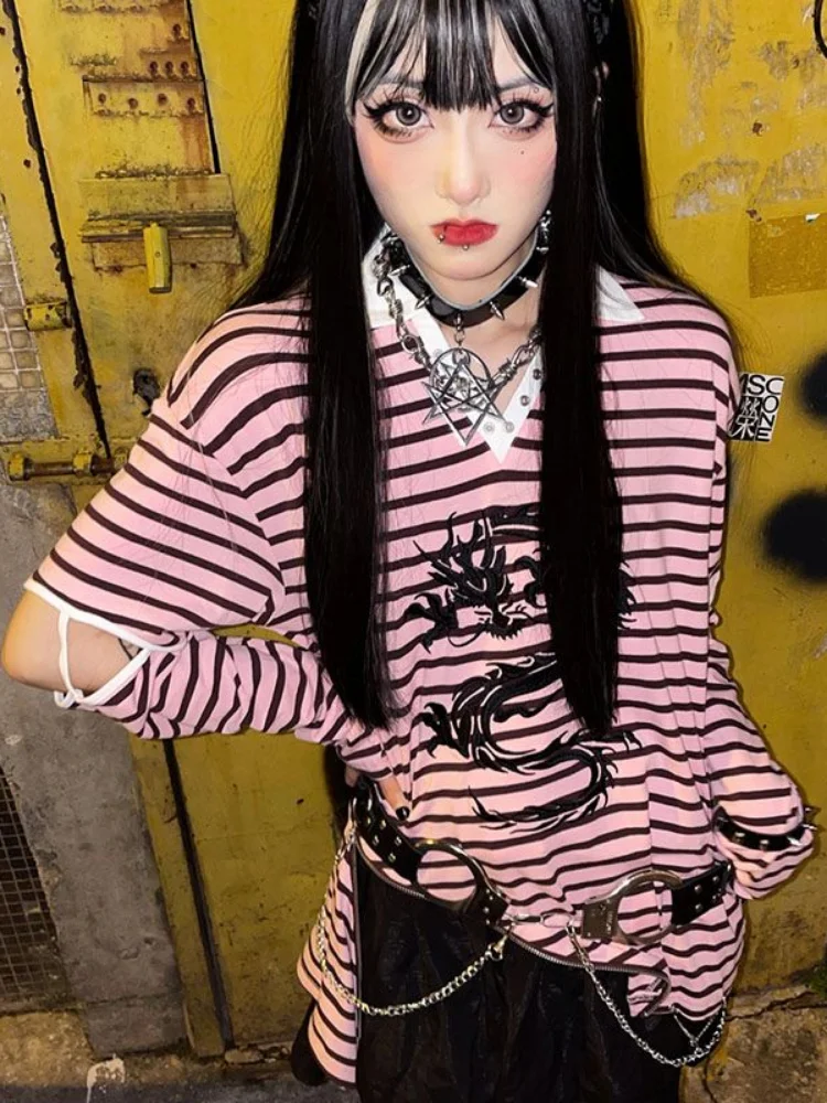 

Женская футболка в полоску, с длинным рукавом и V-образным вырезом