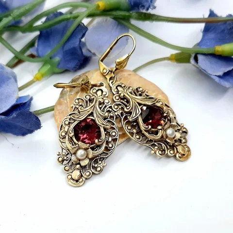 2 шт., винтажные геометрические художественные цветочные персонализированные модные стильные серьги из искусственного драгоценного камня, металлические, фиолетового цвета, разноцветные висячие серьги