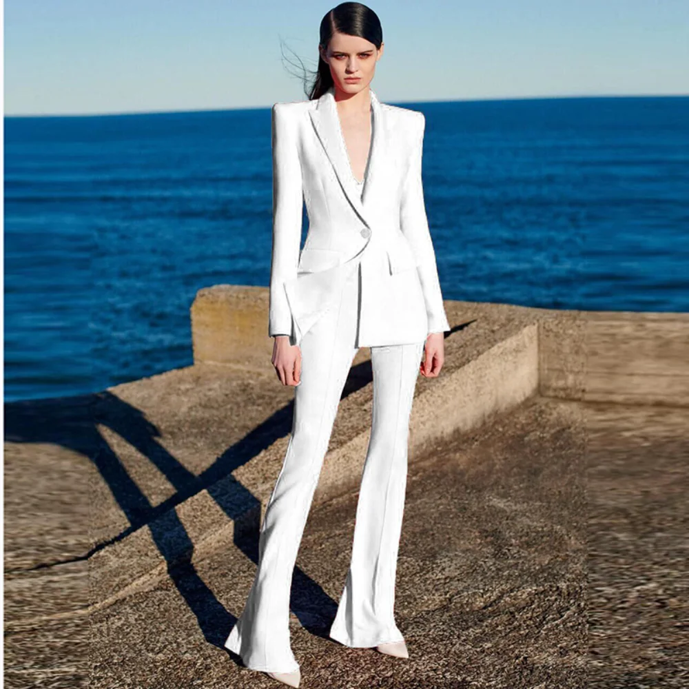 

Elegant Woman Pants Suit for Ceremony