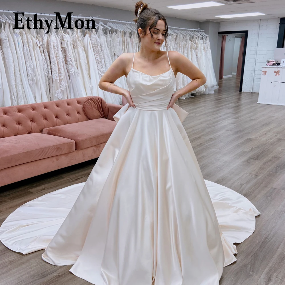 

Ethymon Simple Scoop Brides Wedding Dresses Bowknot Pleat Backless A-line Sleeveless Court Train Abito Da Sposa Customized