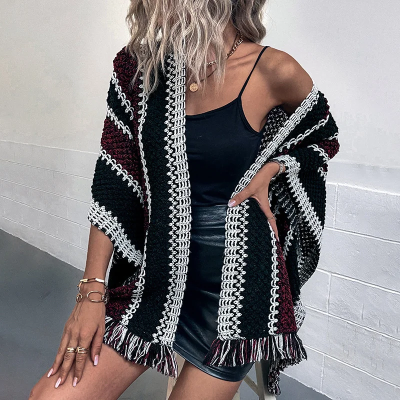 

2023Casual comfortable collides with color lattice women's tassel cape scarf autumn winter new knitted shawl women