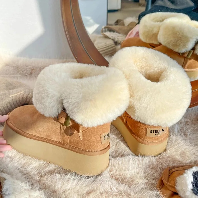 Женские зимние ботинки на плоской платформе без шнуровки цвета в ассортименте