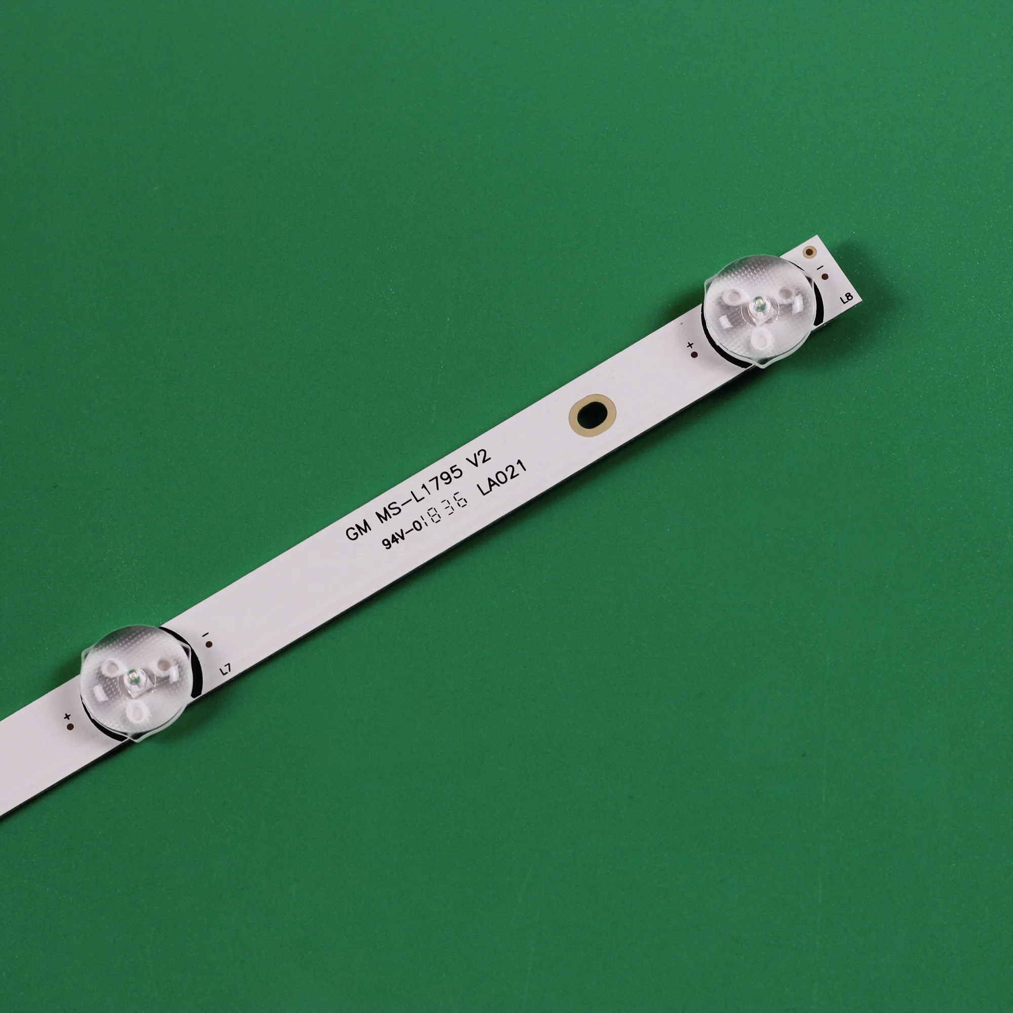 Лента светодиодной подсветки 8 ламп для PIXEL LE39Z1 JL.D 39042330 -006AS-M_V01 3080539 Z10DTZ003 MS-L1795