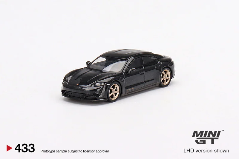 Фото MINI GT 1:64 Taycan Taycan Turbo S Porsche, литая под давлением миниатюрная модель из сплава, украшение для взрослых, игрушка для мальчика, детский праздничный подарок №4