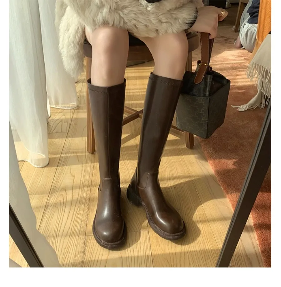 

New white long boots for women with thick soles and high sleeves, versatile elastic boots that are no less than knee length
