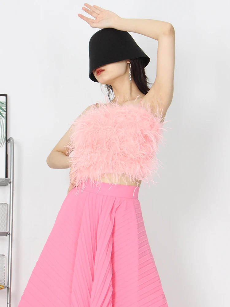 Женский топ с перьями TWOTWINSTYLE однотонный без рукавов квадратным воротником