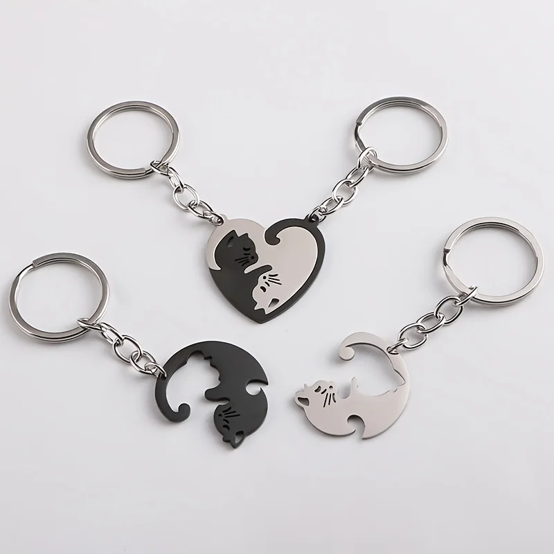 

YANZAI Unique Stainless Steel Black Cat Keychains PatchworkHeart Round Perfect Gift for Couples Best Friends and Loved Ones