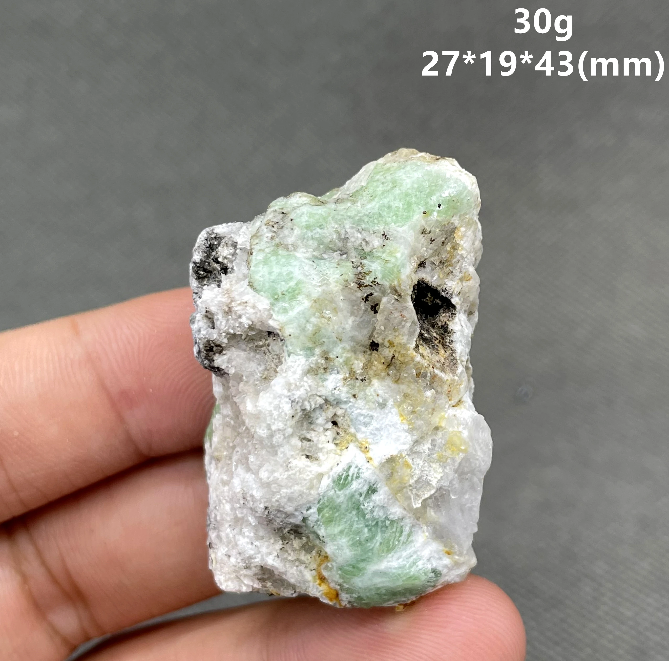 

Флуоресцентно-зеленый содалит из Афганистана от QIANCHUAN