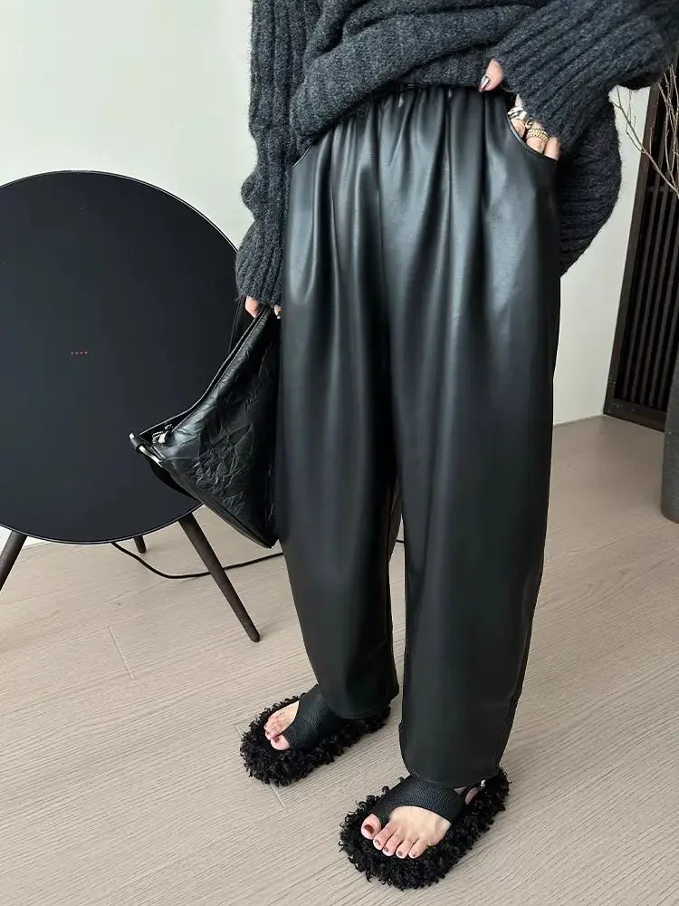 Брюки из искусственной кожи с высокой талией