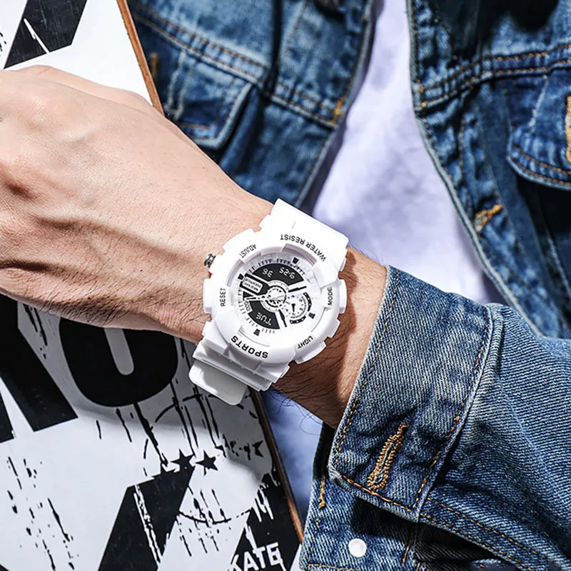 Часы наручные мужские/женские кварцевые с хронографом и цифровым украшением |