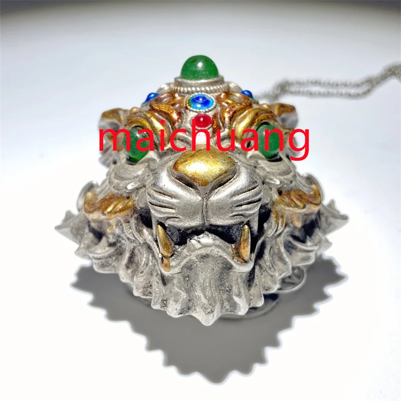 

Mai Chuang/ Old Tibetan Silver Domineering Tiger Head Inlaid with Gemstone Necklace Pendant Gold-painted Accessories Couple Gift