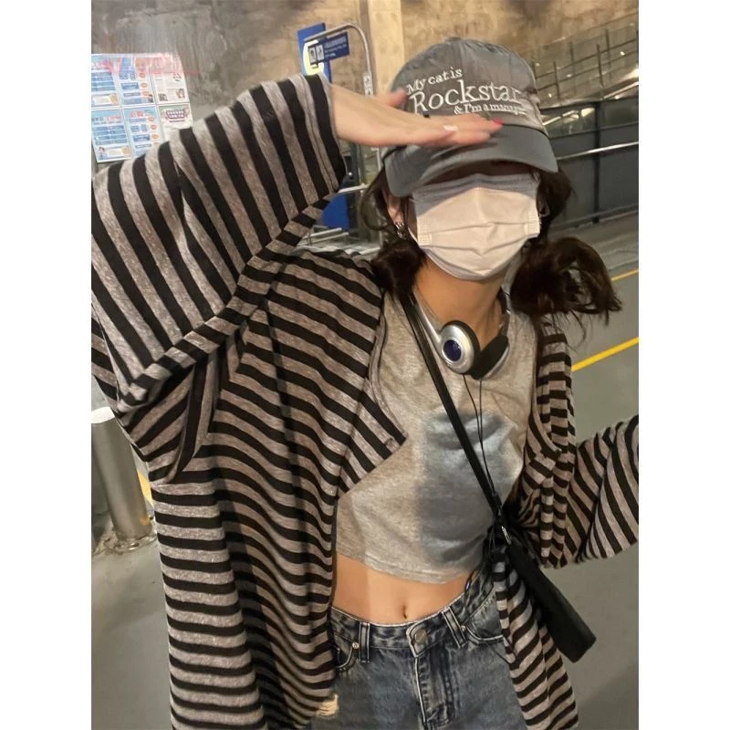 

Deeptown Harajuku Striped T-Shirts Women Cardigan Y2k Oversized Korean Fashion Casual Streetwear Female Autumn Tops All-match