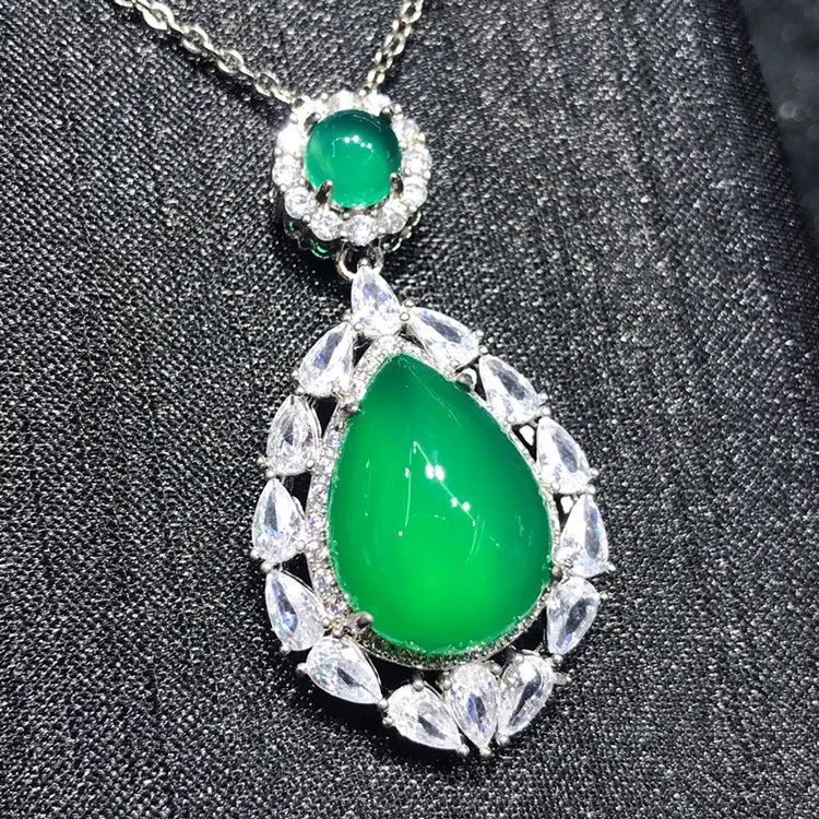 

Natural-carved Jade Necklace Pendant Jewelry Green Chalcedony Water Drop High Ice Chalcedony Inlaid Jade Pendant Clavicle Chain